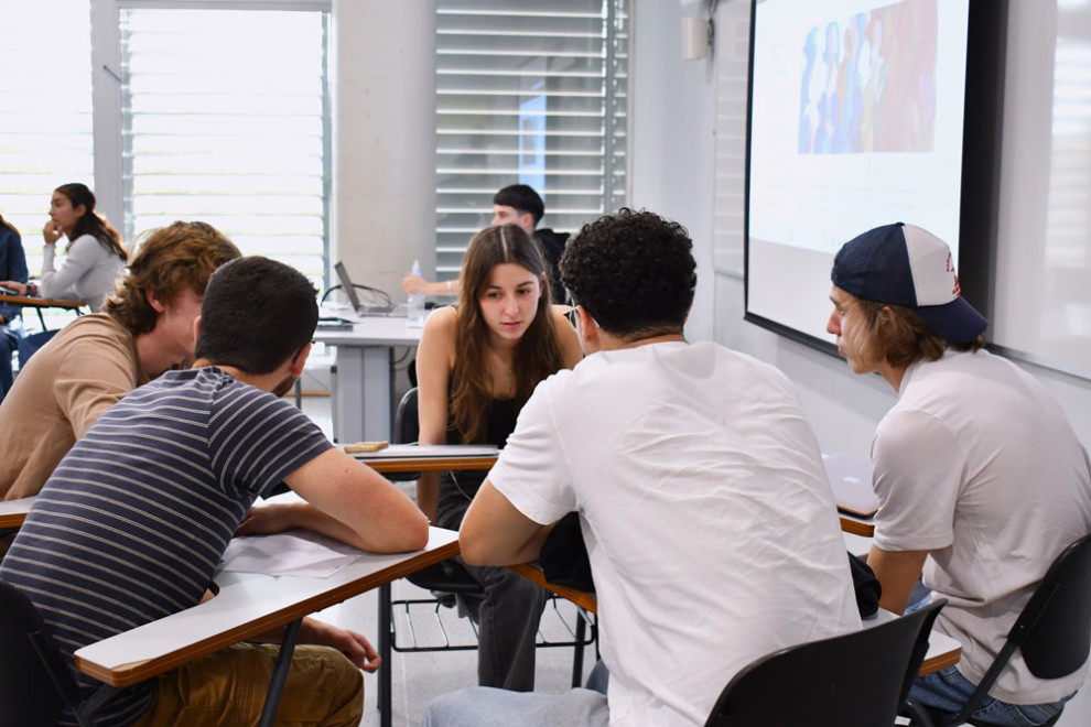 Taller per treballar la violència de Gènere al grau en Fisioteràpia